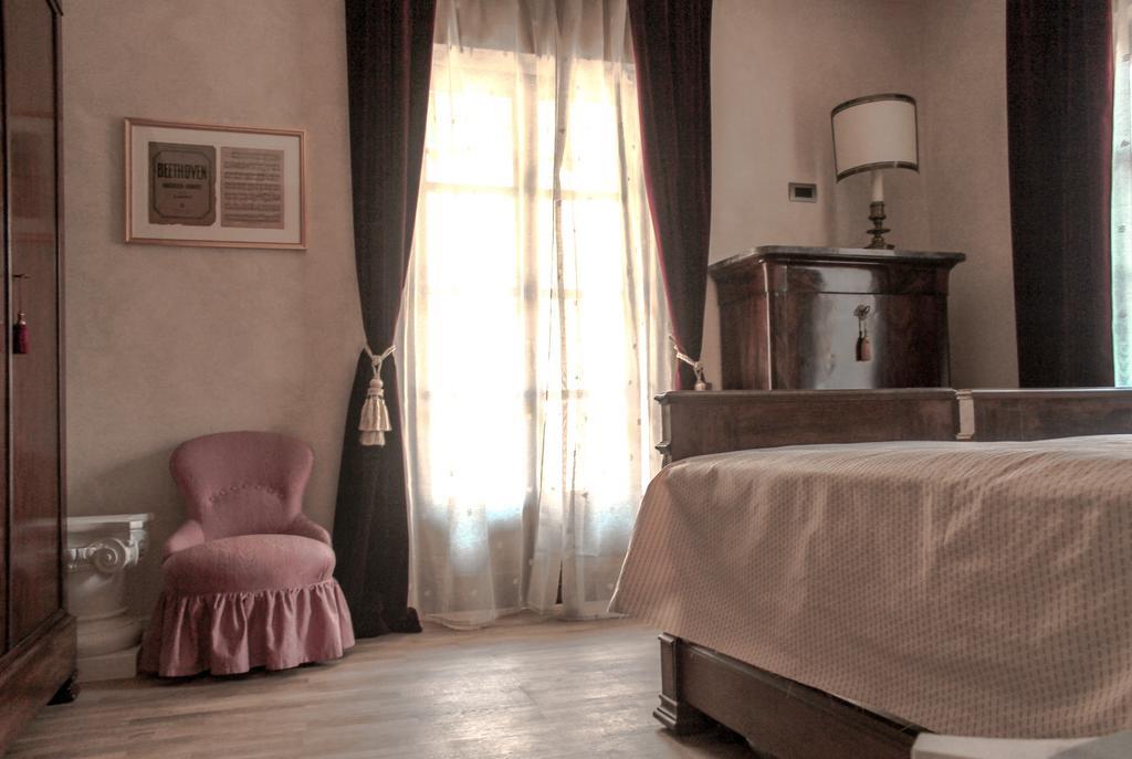 Le Stanze Della Musica Hotel Borgomale Ngoại thất bức ảnh