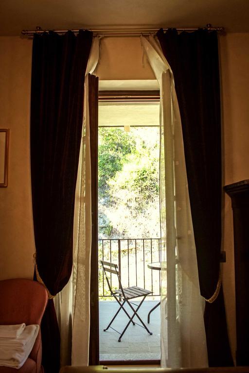 Le Stanze Della Musica Hotel Borgomale Ngoại thất bức ảnh